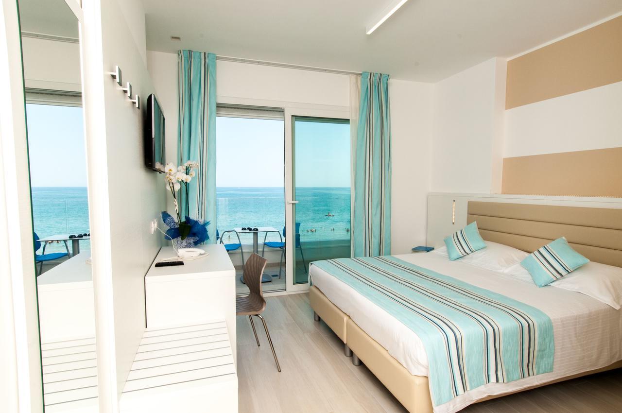 Lungomare Relax Residence ミザーノ・アドリアーティコ エクステリア 写真