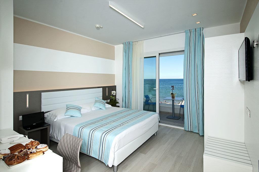 Lungomare Relax Residence ミザーノ・アドリアーティコ エクステリア 写真